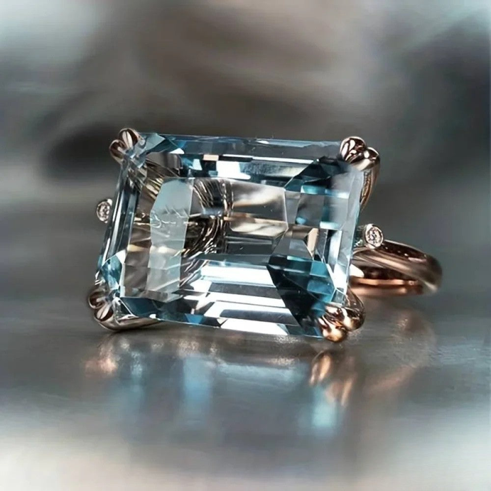 Isadora | Classic Vintage Blue Zirconia Ring