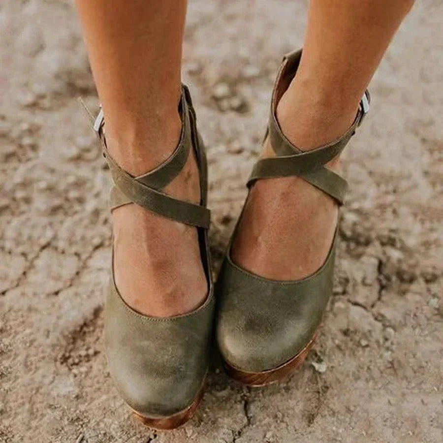 Yesnaby | Wooden Wedge Mary Jane Shoes