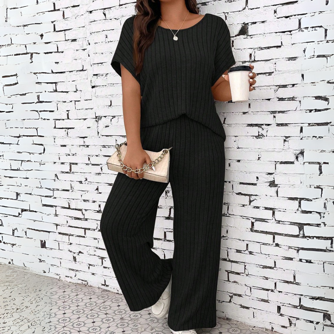 Wanda | Plus Size Short Sleeve