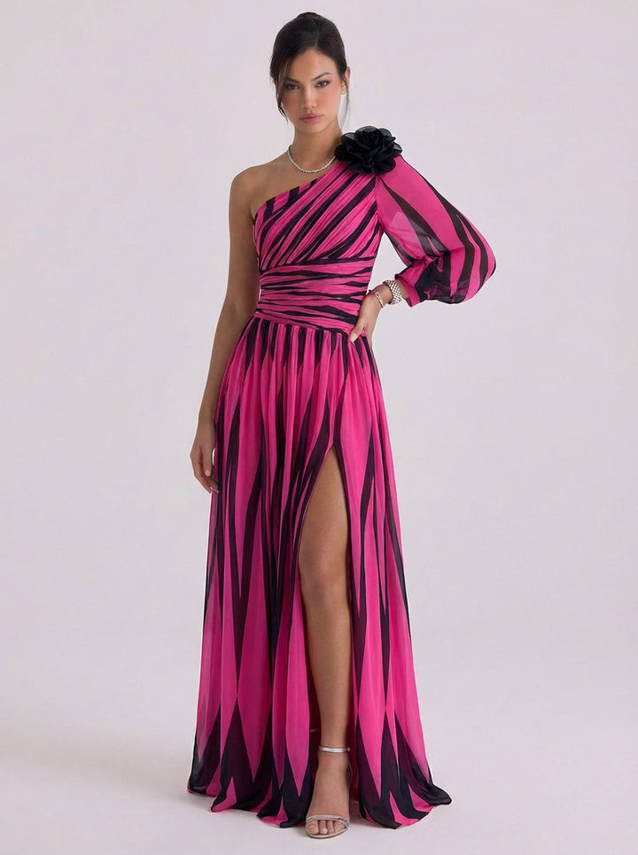 Odhrán | Chiffon Diagonal Stripe One-Shoulder Gown Balloon Sleeve High-Slit