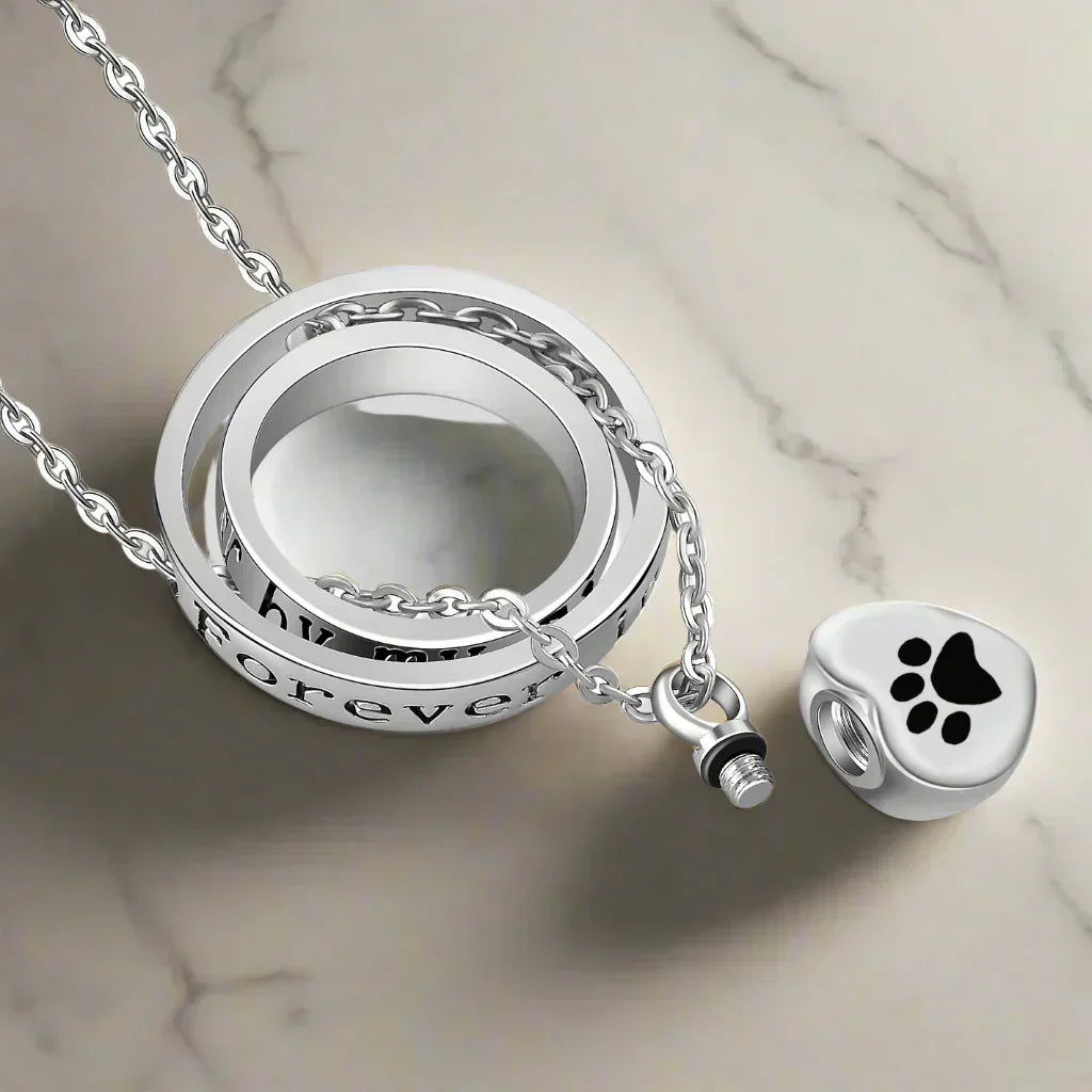 Aveline | Paw-Shaped Memory Necklace