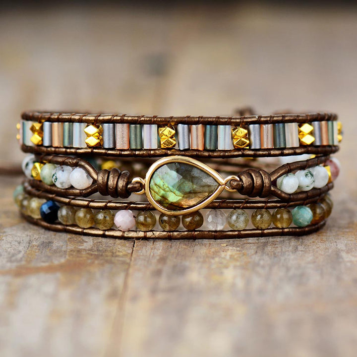 Antonia | Labradorite Teardrop Bronze Wrap