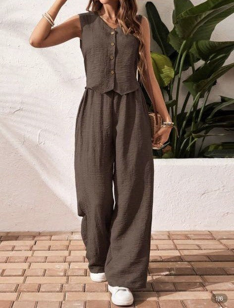 Charissa | Sleeveless V-Neck Top and