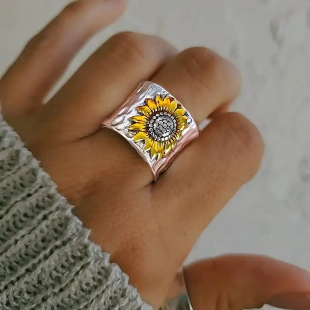 Laura | Silver Ring