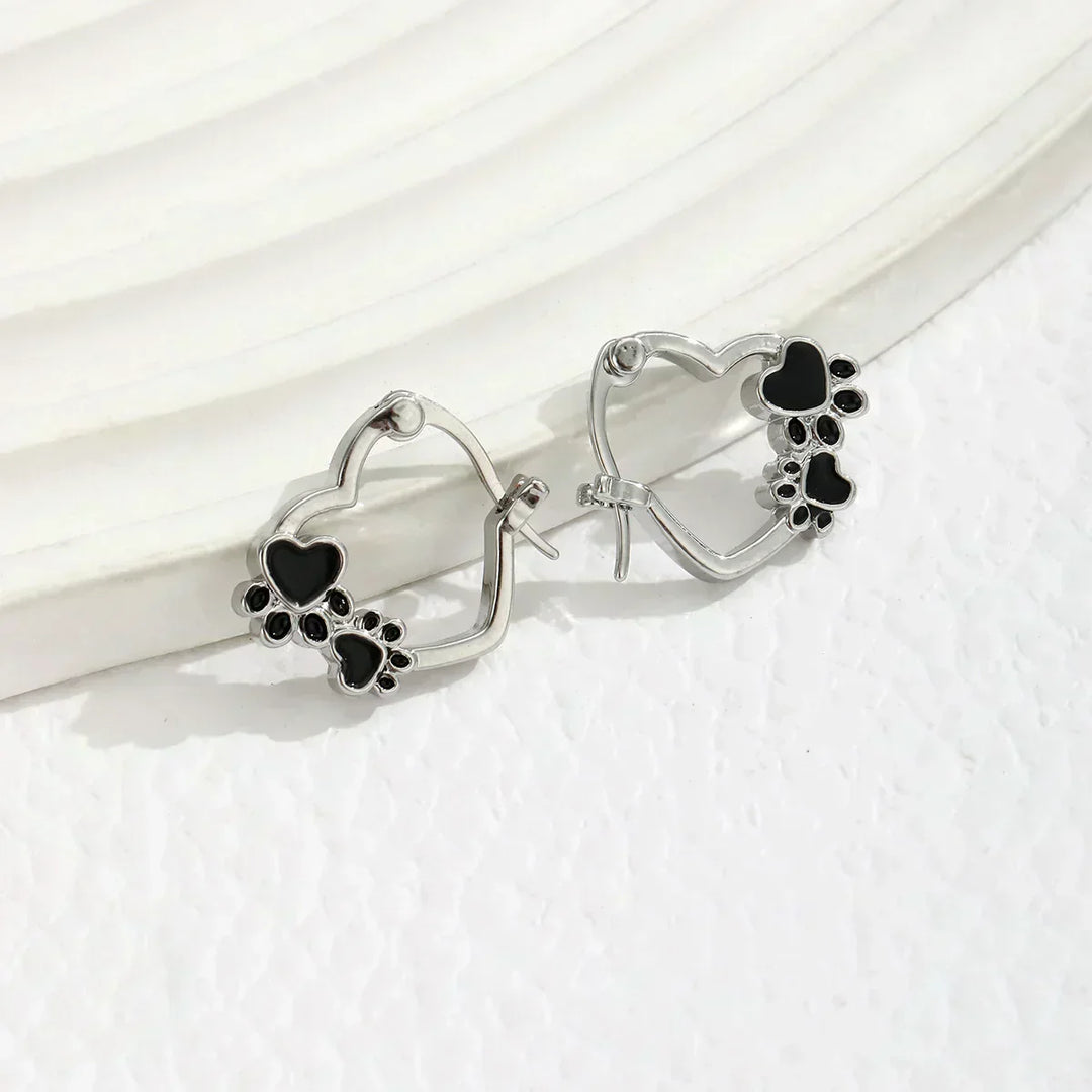 Amara | Heart Hoop Earrings