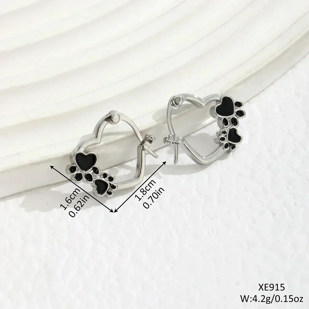 Amara | Heart Hoop Earrings