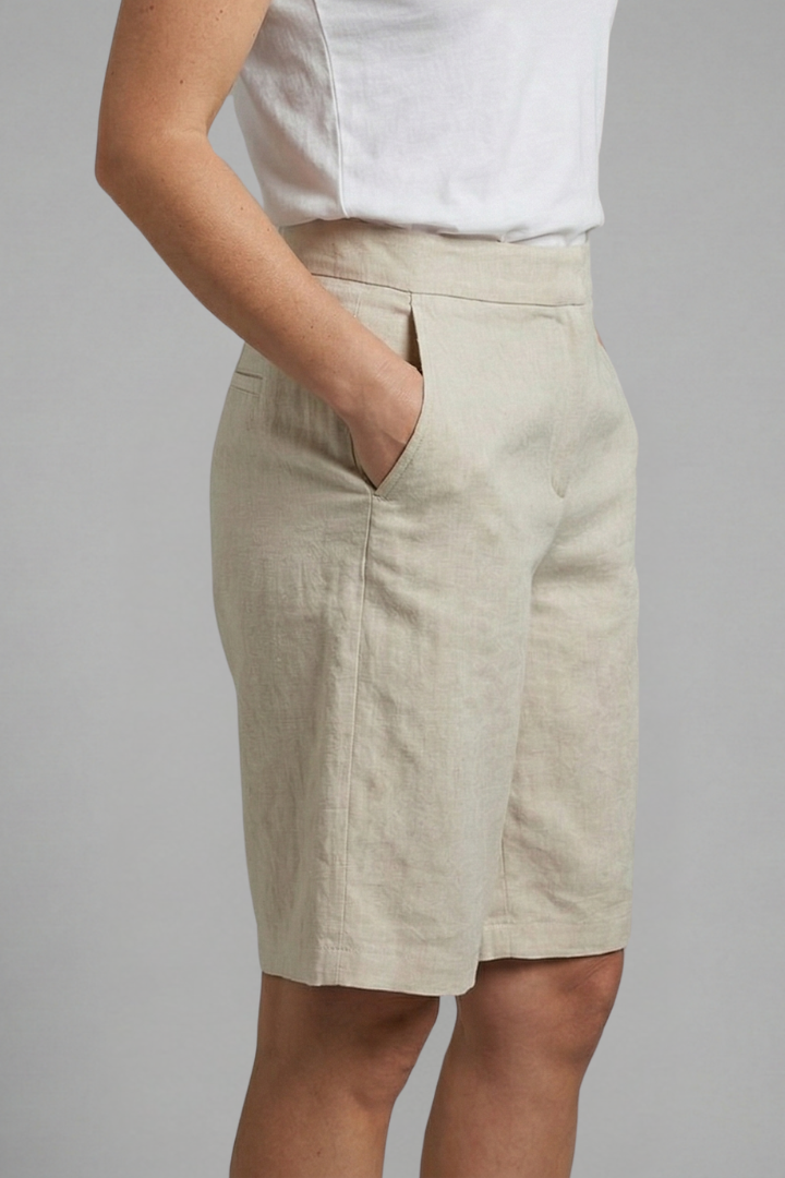 Octavia | High Waisted Knee Length Shorts