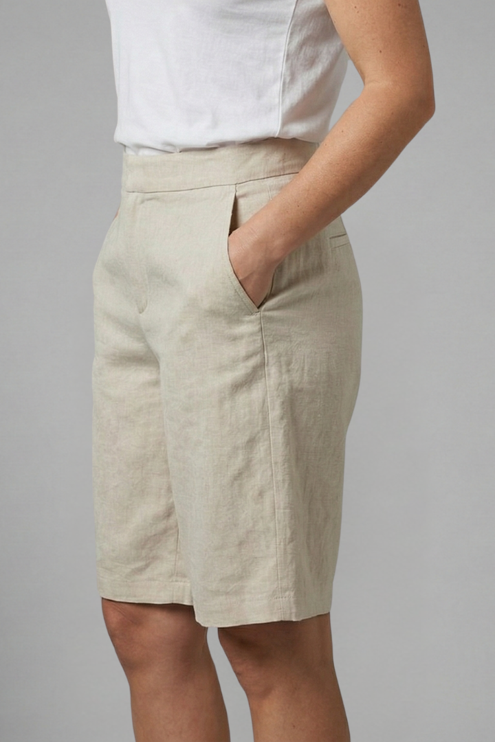 Octavia | High Waisted Knee Length Shorts