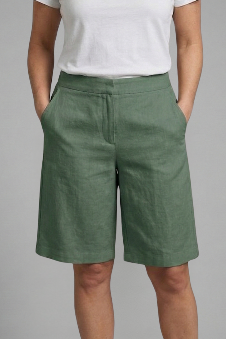 Octavia | High Waisted Knee Length Shorts