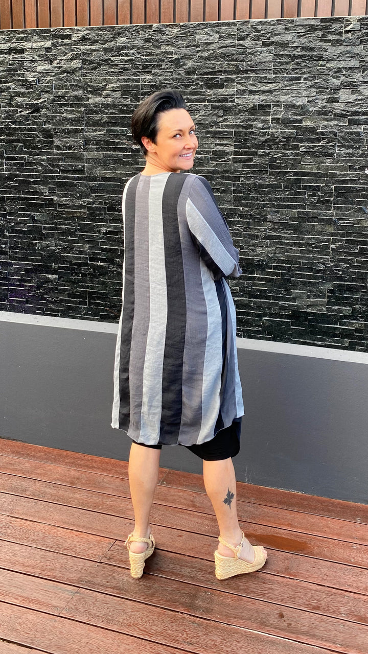Della | Infinity Jacket Liquorice Stripe