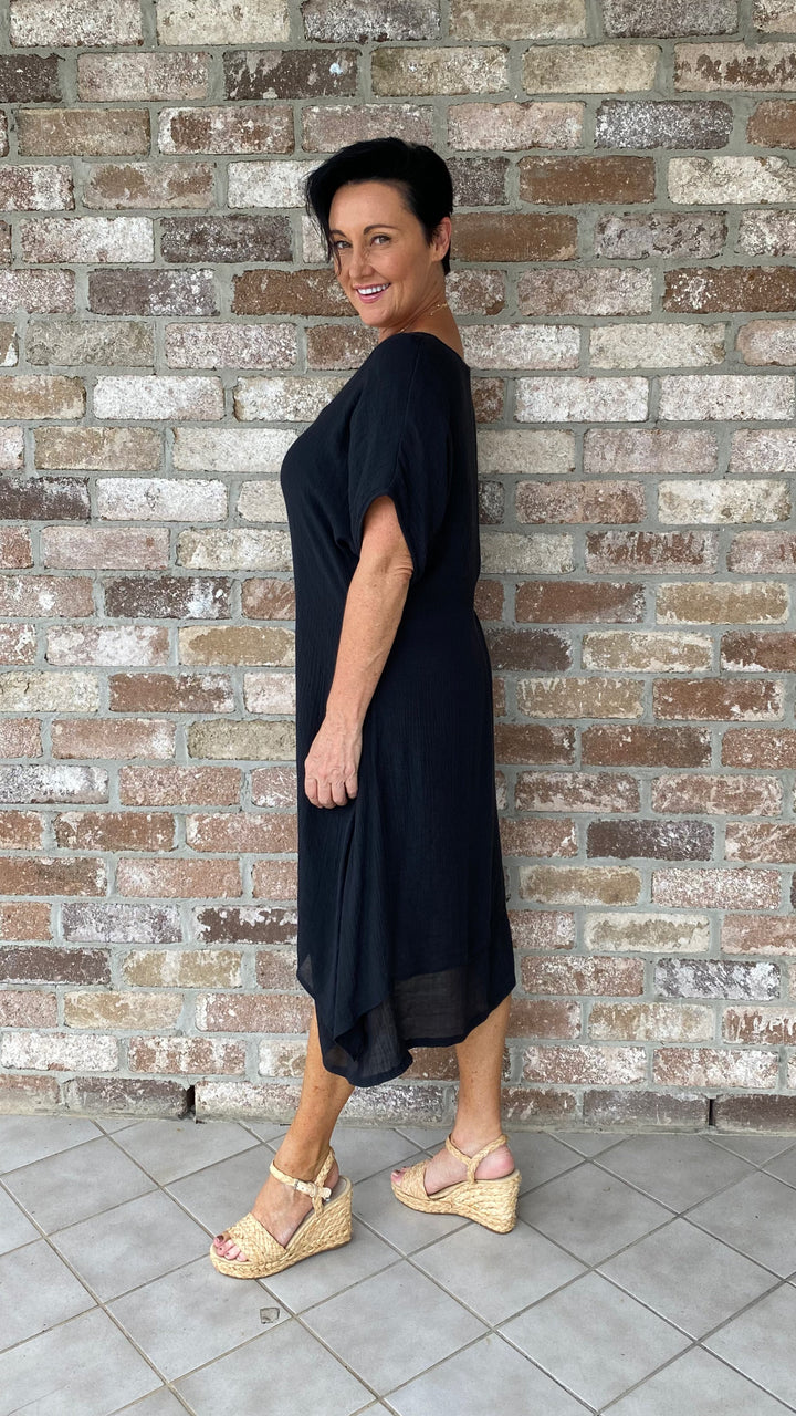 Ursula | Chelsea Classic Black Dress
