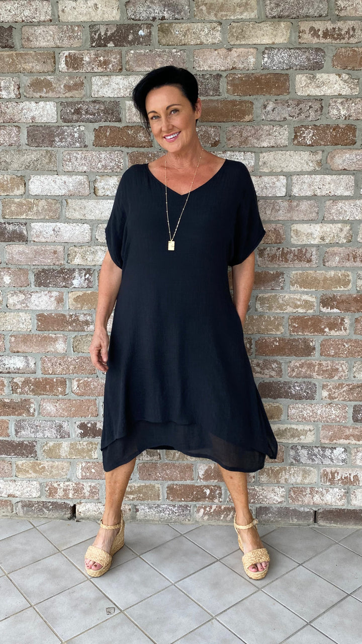 Ursula | Chelsea Classic Black Dress