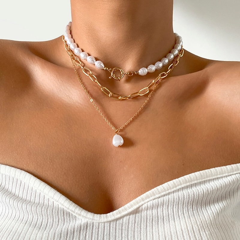 Anita | Vintage Pearl Necklace in Multi-Layer Design
